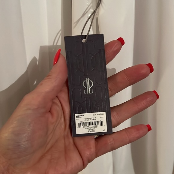 ๐3/$25 Jennifer Lopez button down blouse - Picture 4 of 7